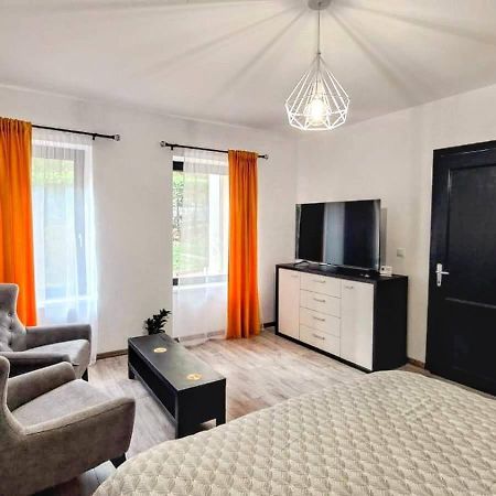 Cosy Studio In The Heart Of Brașov Exterior foto